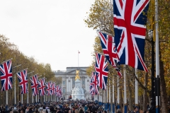Walkway towards Buckingham Palace
